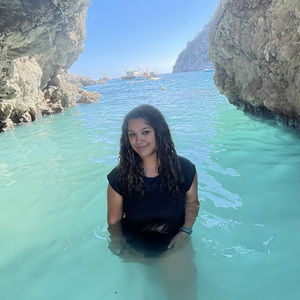 Meet your Posher, Ava luna